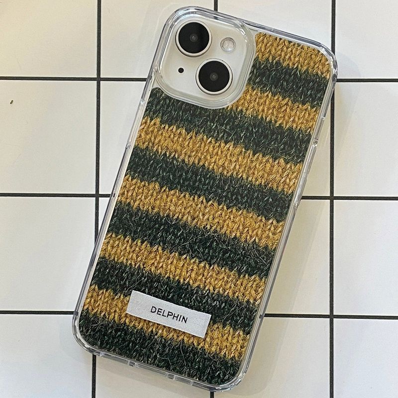 ALPACA STRIPE HARD JELL CASE_ GREEN