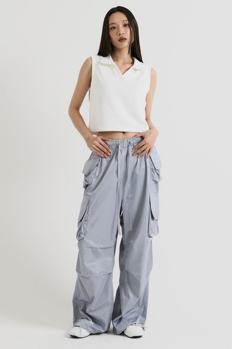 Sleeveless collar vest, White