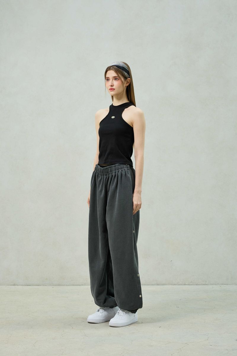 POPPY SLEEVELESS TOP / BLACK