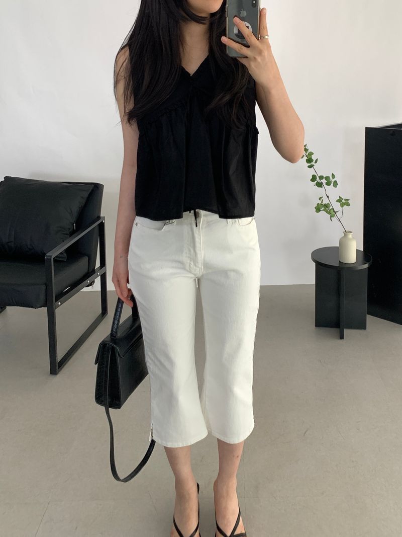 Devco Frill Sleeveless Blouse