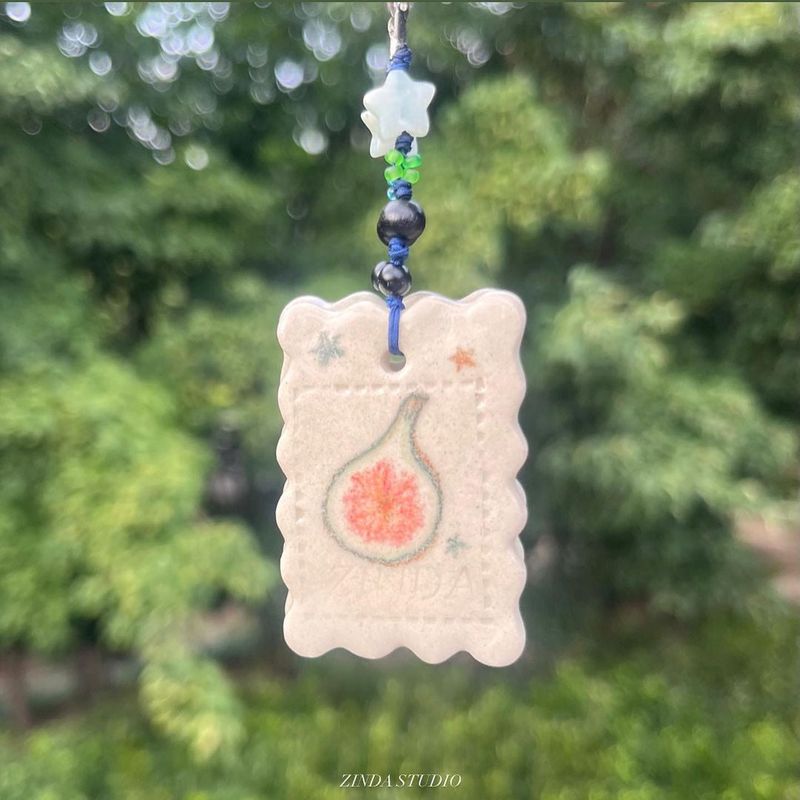 ZINDA STUDIO（ジンダスタジオ）の「[ZINDA STUDIO]レタートゥスプリングキーホルダー（アクセサリー）」