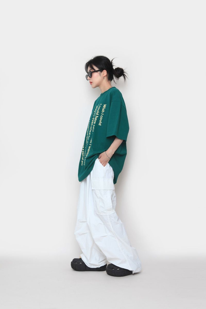 wide pocket cargo pants