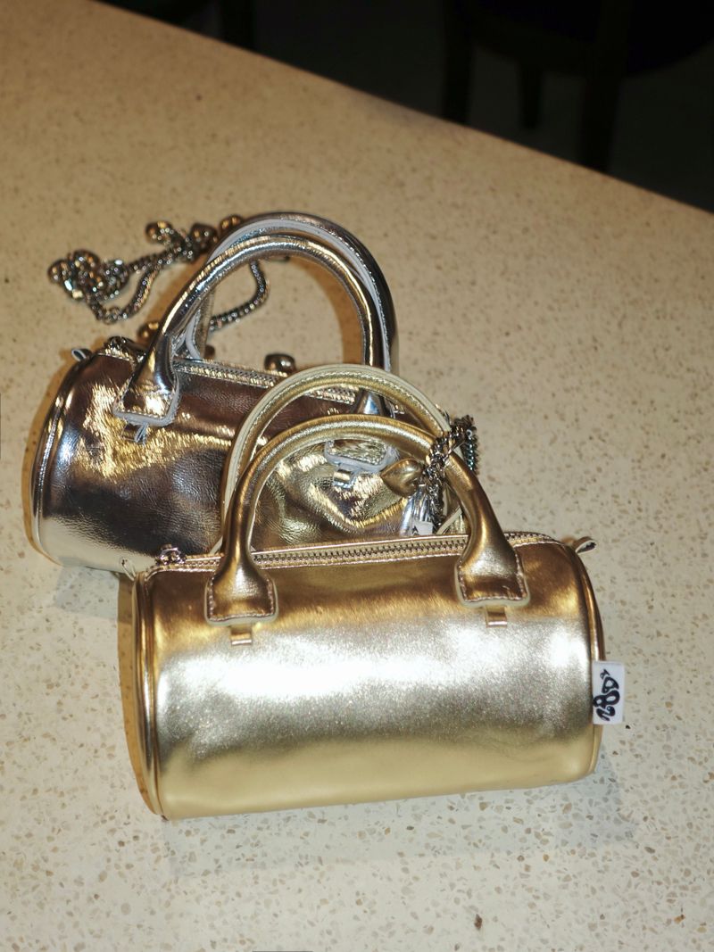 2801 cylinder bag