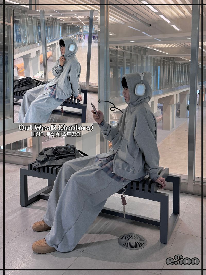 ESOO（イス）の「Curry Oversized Hooded Zip-Up (3 colors)（Tops）」