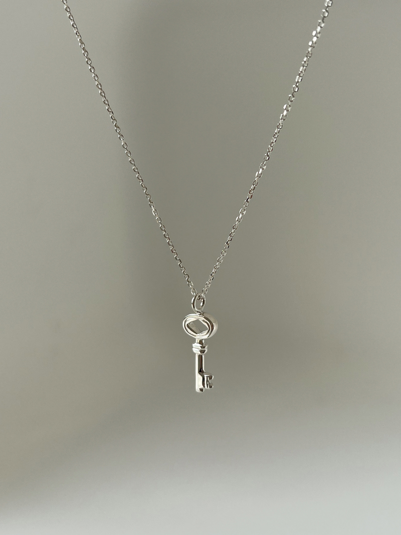 Key of heart necklace (silver)