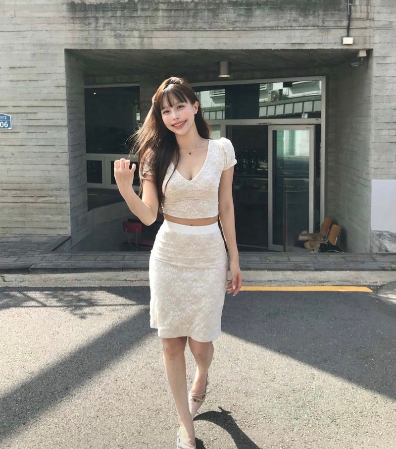 [ md pick ] nef puff & lace top + midi sk set