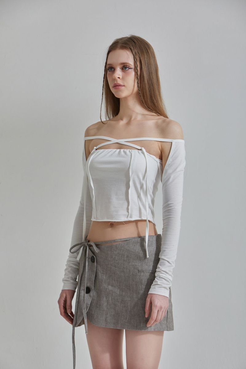 OUT SQUARE T-SHIRT