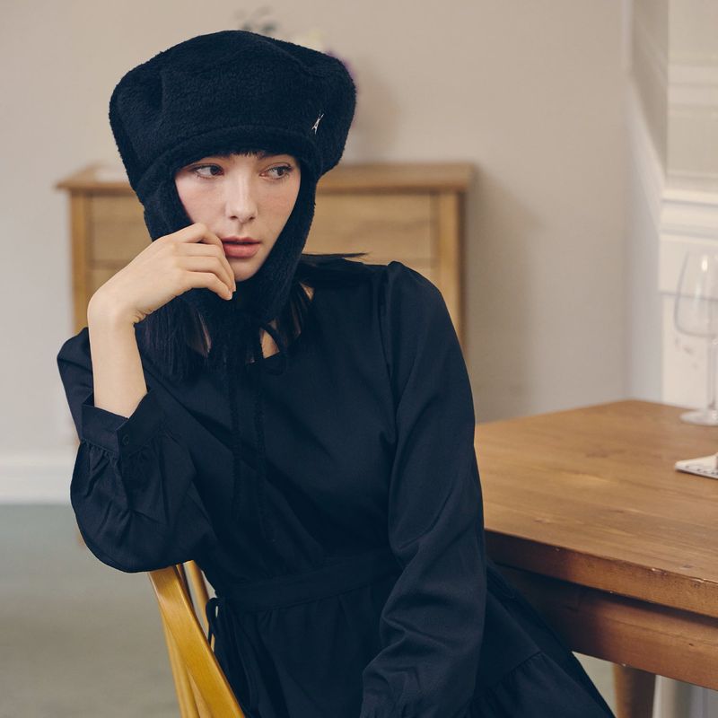 VA Stud Fly Wool Beret / Black