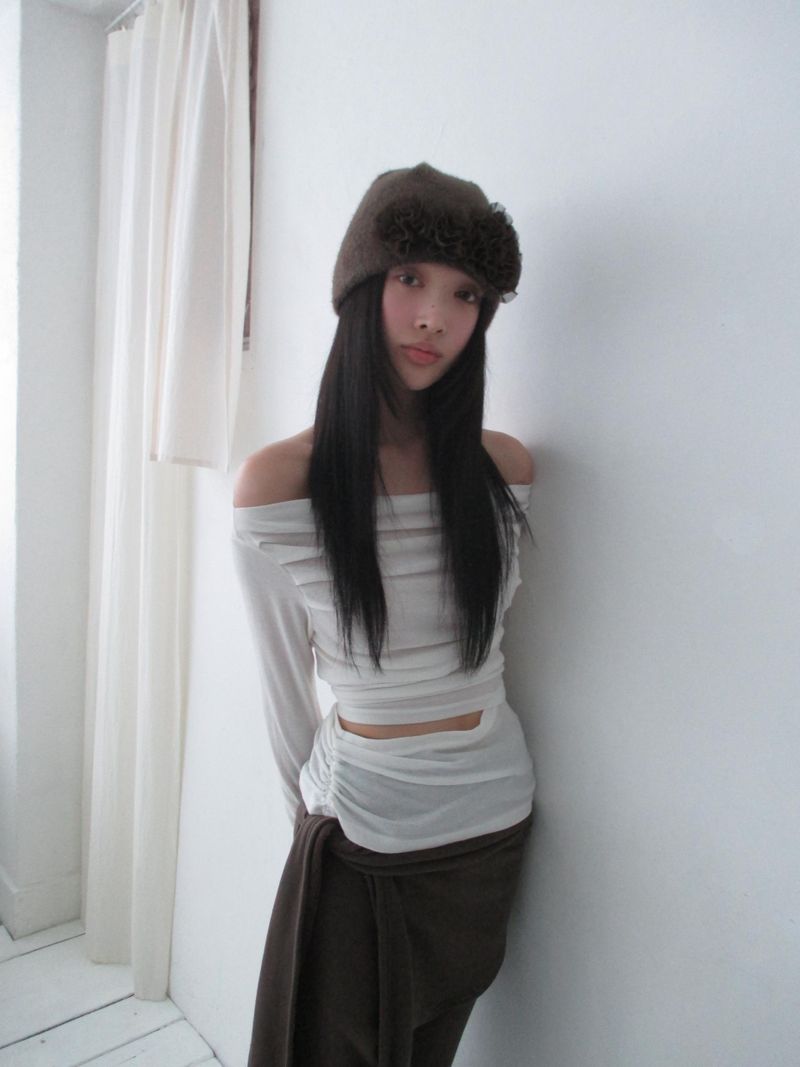 off-shoulder slit t