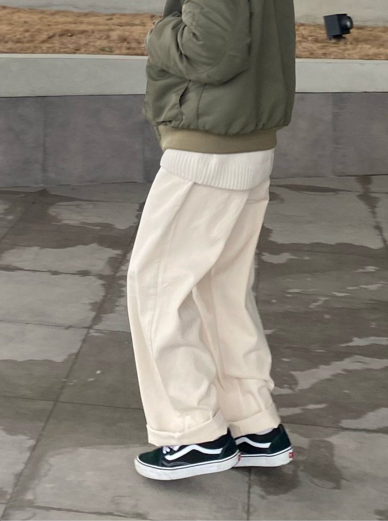 Ivory balloon wide pants