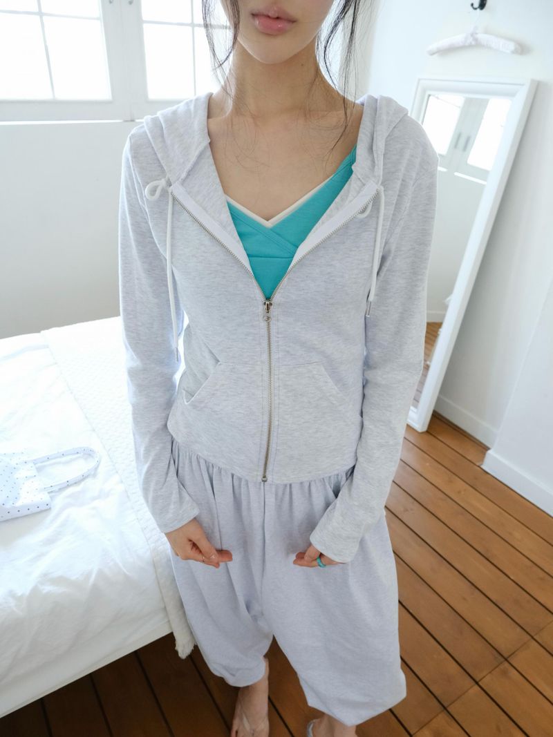 soft slim hoodie