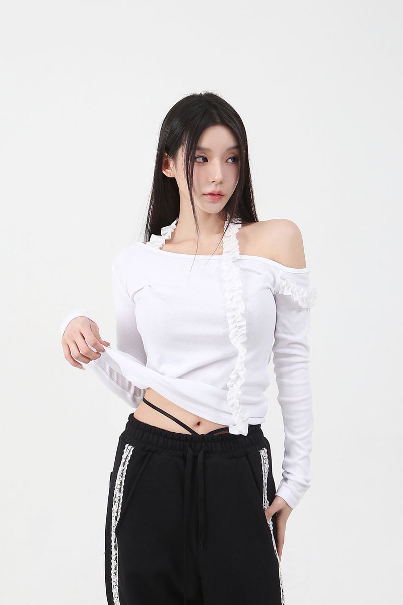 cattline(カトリーヌ)の「Frill Long Sleeve T-shirt(Tops)」