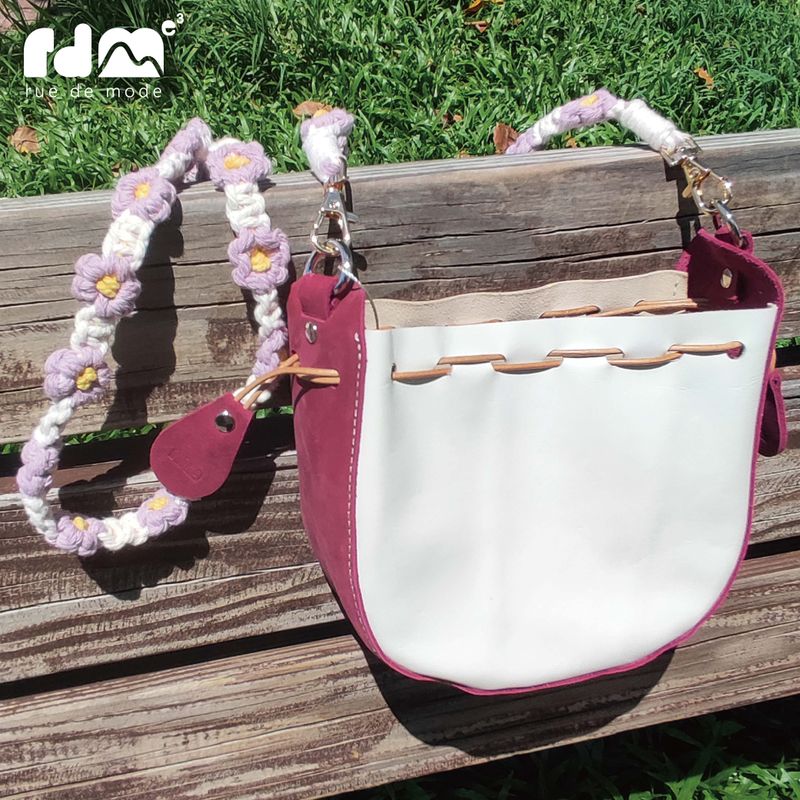 Color-blocking Genuine Leather Drawstring Bag