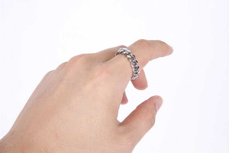 No.8379 chain RING