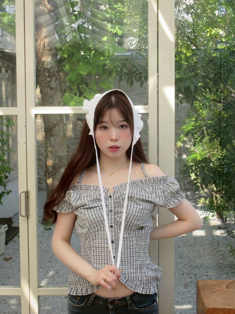 made of silk（メイドオブシルク）の「チェックオフショルダーブラウス（トップス）」