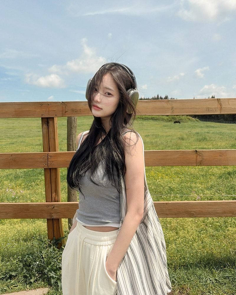 MAYBINS（メイビンス）の「Betts layered sleeveless (with built‑in cups)（Tops）」
