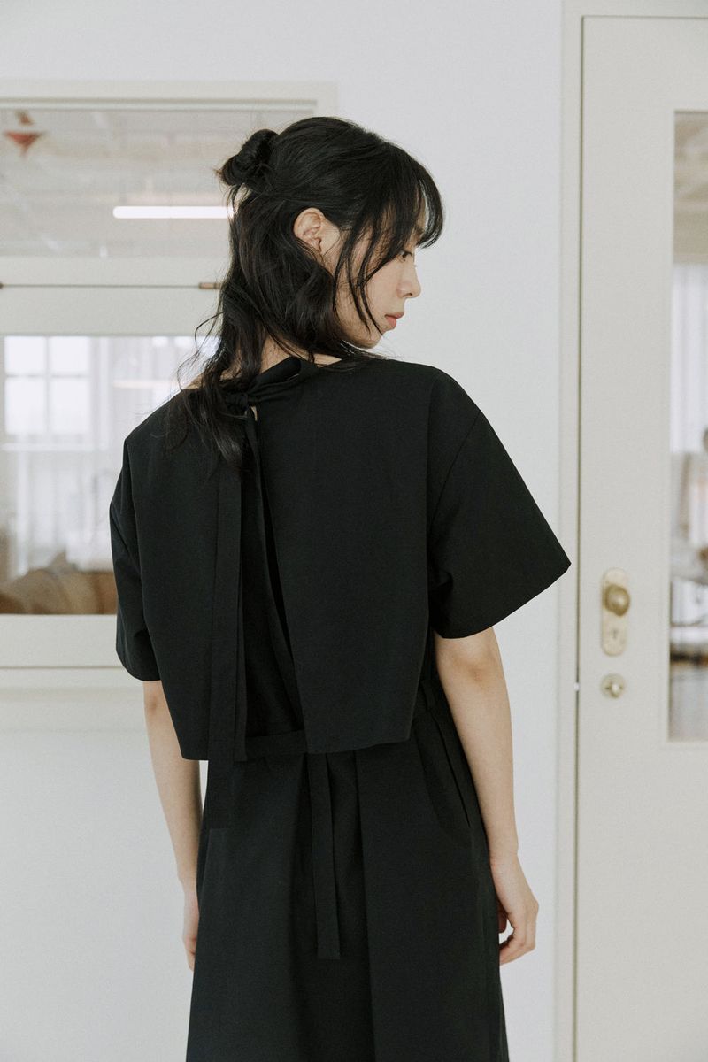 layered ribbon onepiece black