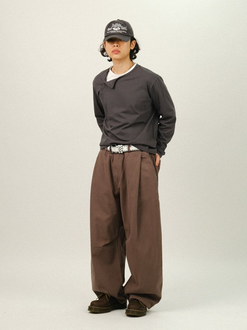 AND Pin-tuck Balloon Pants