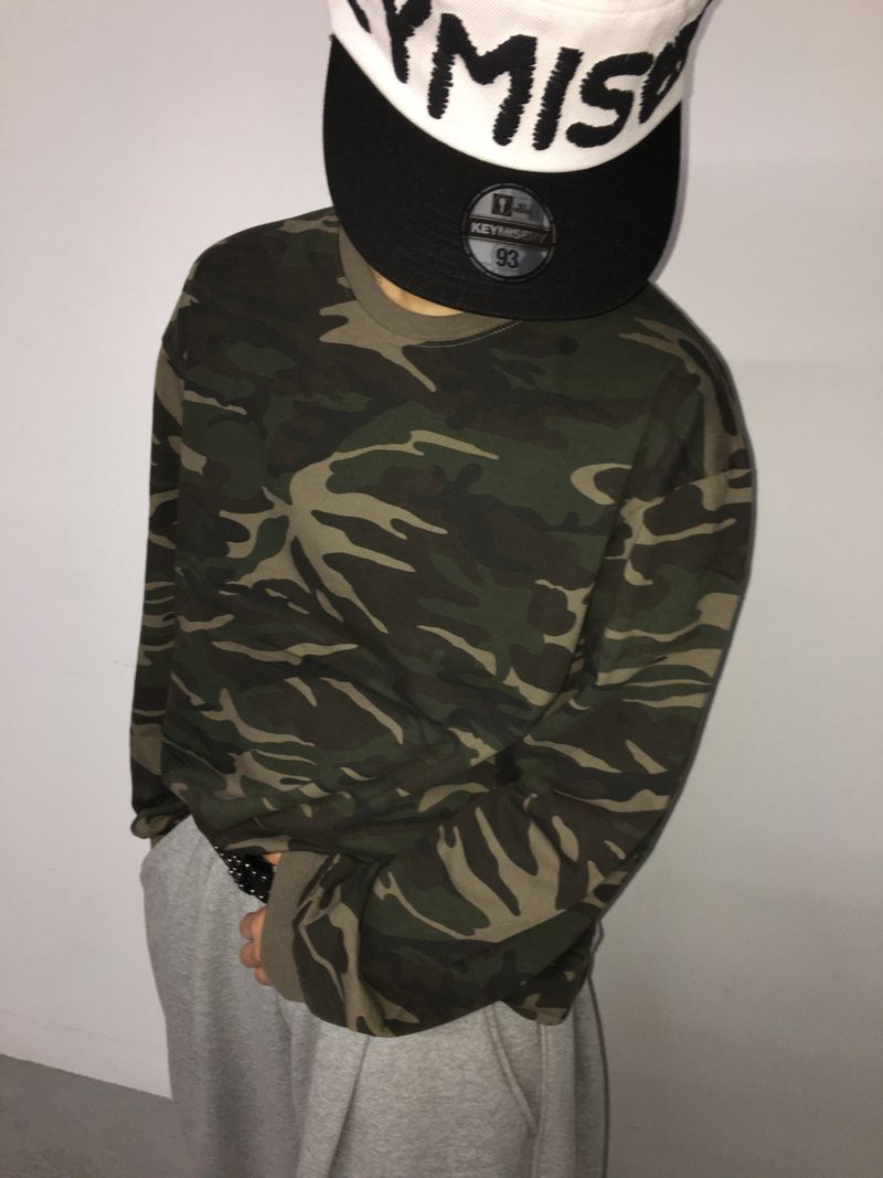 camo Cropped Long Sleeve T-Shirt