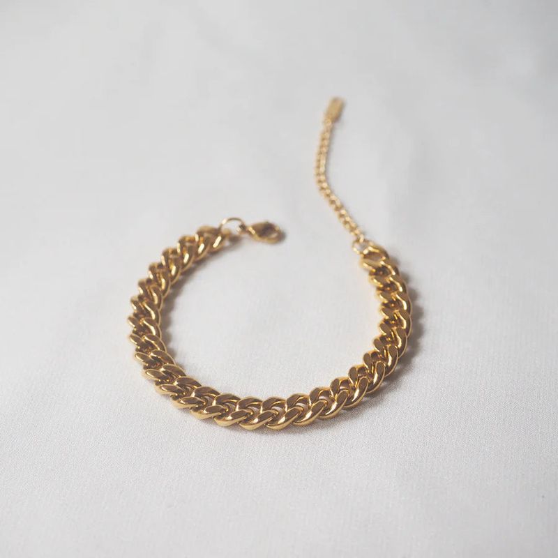éclater(エクラテ)の「Brie Intricate Link Bracelet(Accessories)」