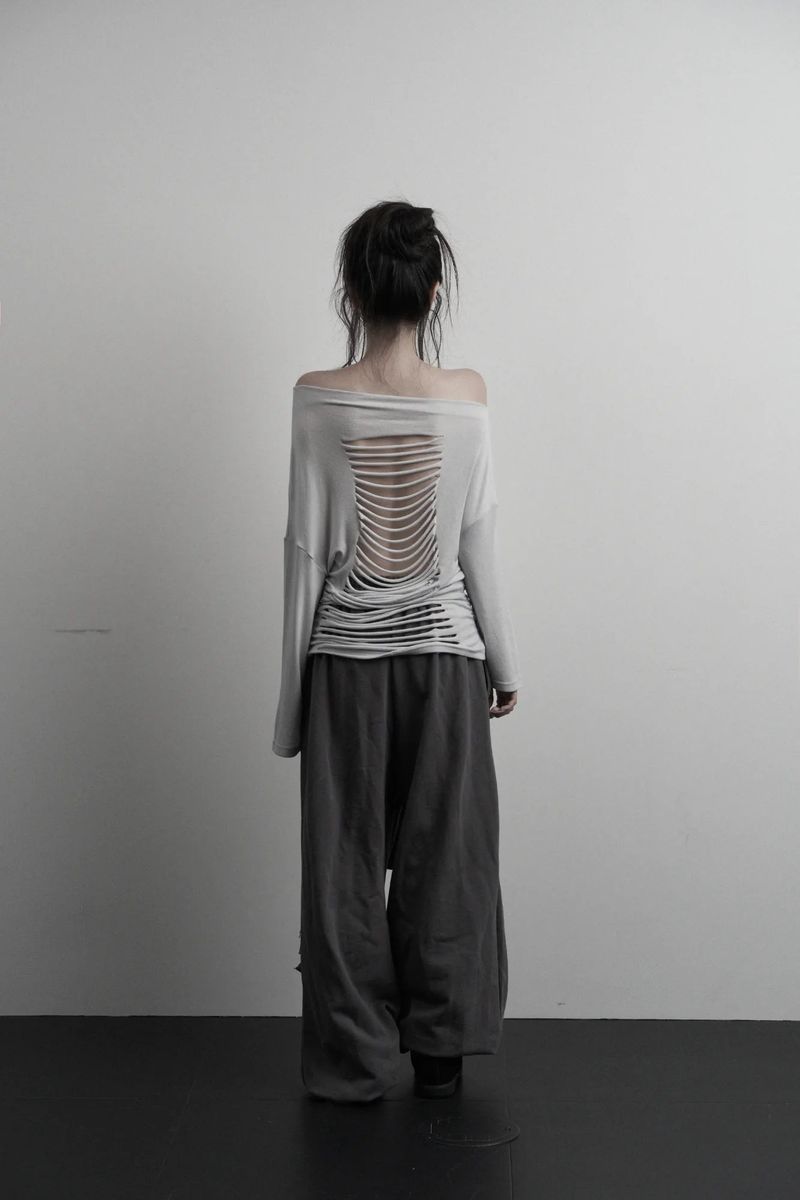 [label] back damage off-shoulder top (gray)