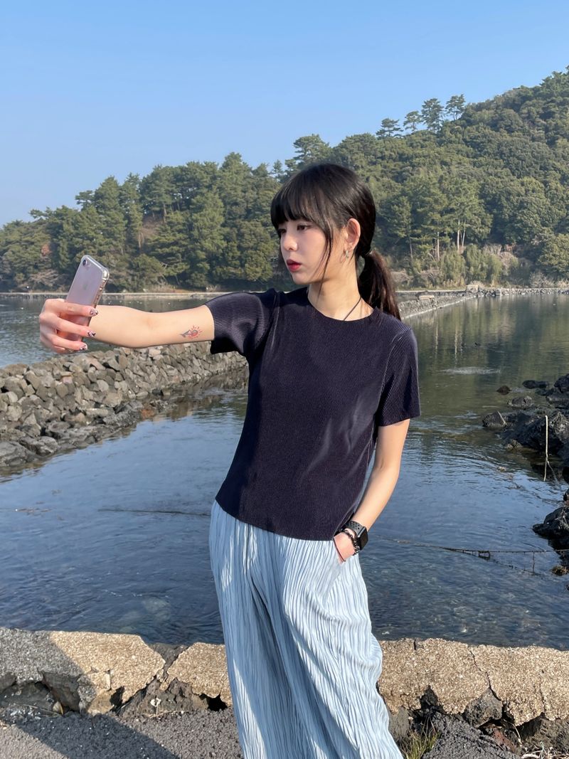 Pleats T-shirts