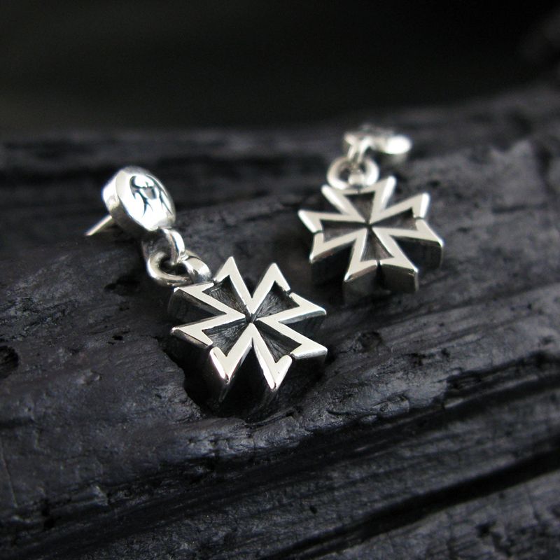 STERLINGWORTH（スターリングウォース）の「Destiny-D1 silver earring（Accessories）」