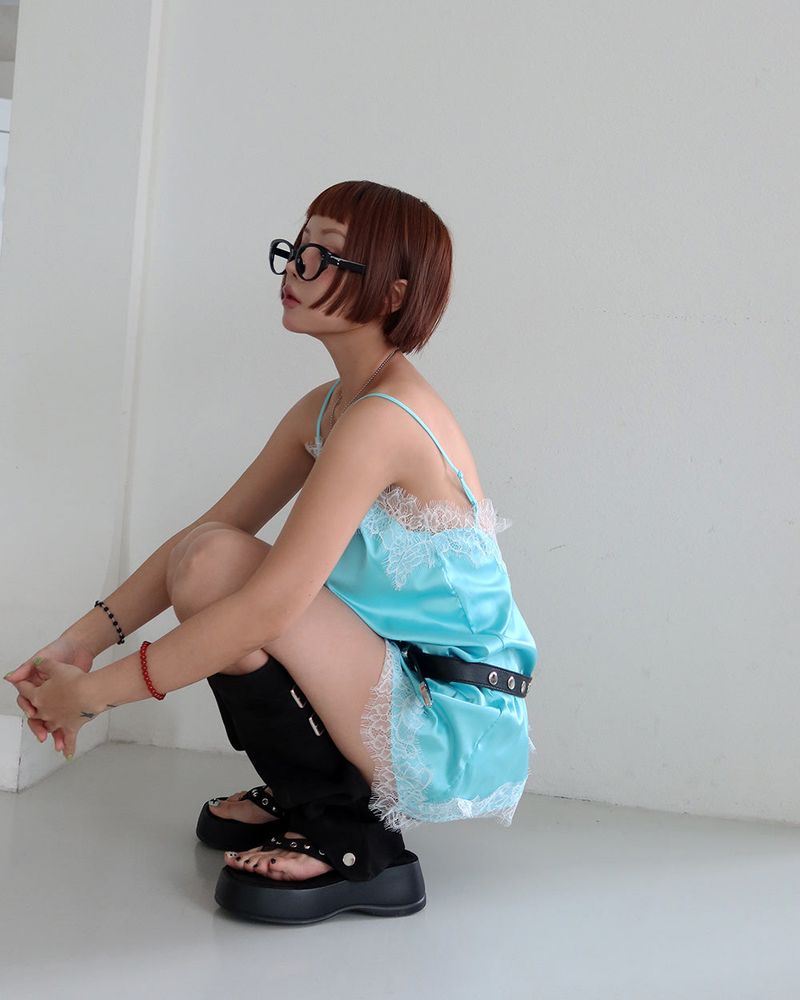 unbalanced lace bustier blouse