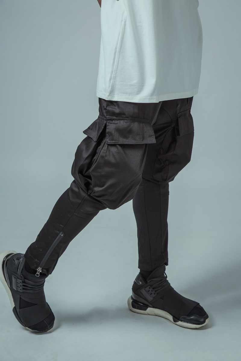 HEADLESS（ヘッドレス）の「HEADLESS（Pants）」