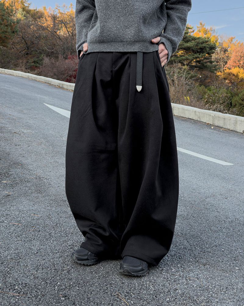 Worvel Wool Wide Pintuck Slacks