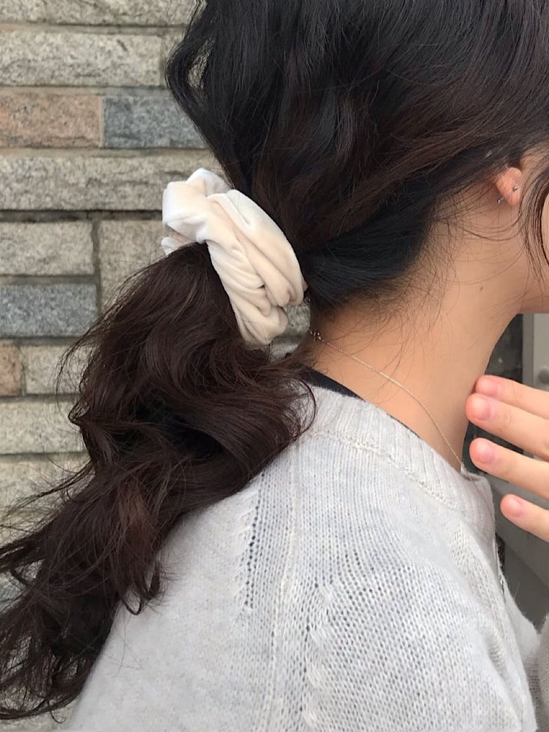 oar Vintage Velvet Volume Scrunchie [Ivory]