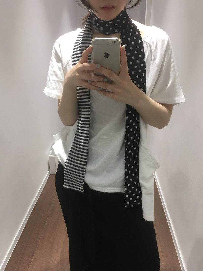 Dual Dot Scarf (1color)