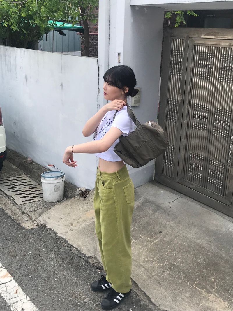 Life crop T