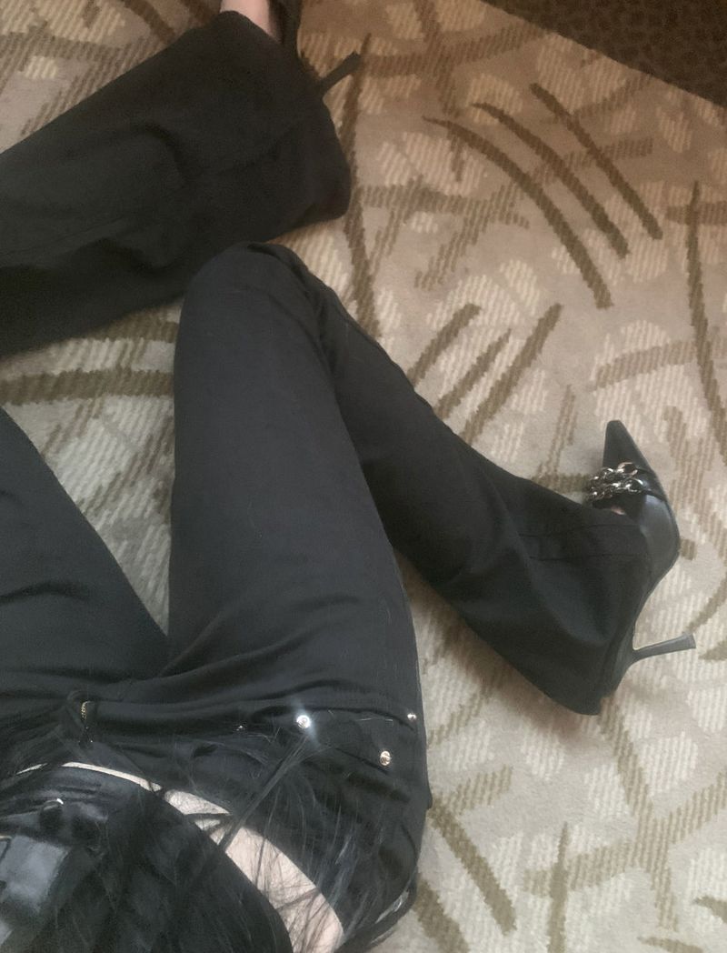 パニローライズブラックブーツカットパンツ