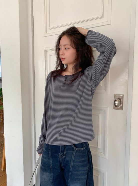 BAON（バオン）の「26SS★ [BAONHAUS] Felts Stripe Henley Neck Long Sleeve Tee（Tops）」