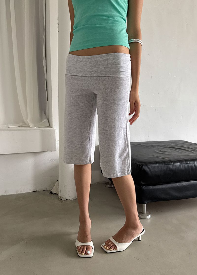 FOLDING REGULAR CAPRI PANTS