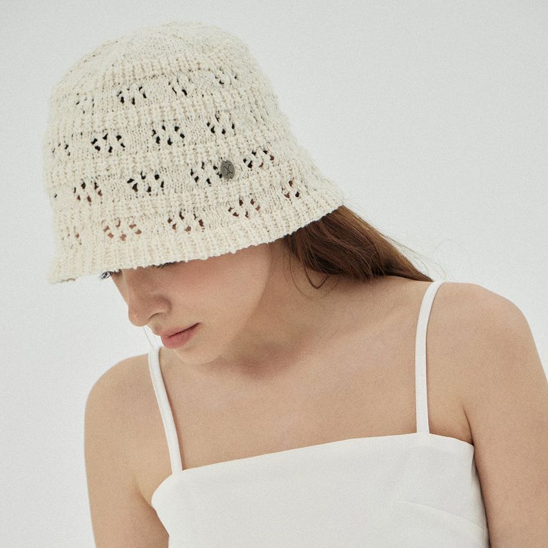 VA Curved Oval Metal Floral Punching Knit Bucket Hat / Cream
