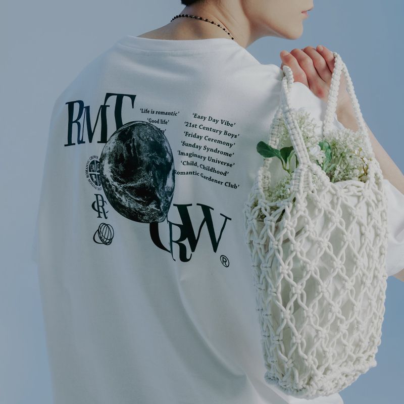 ROMANTIC CROWN(ロマンティッククラウン)の「UNIVERSE EARTH TEE SHIRT_WHITE(Tops)」