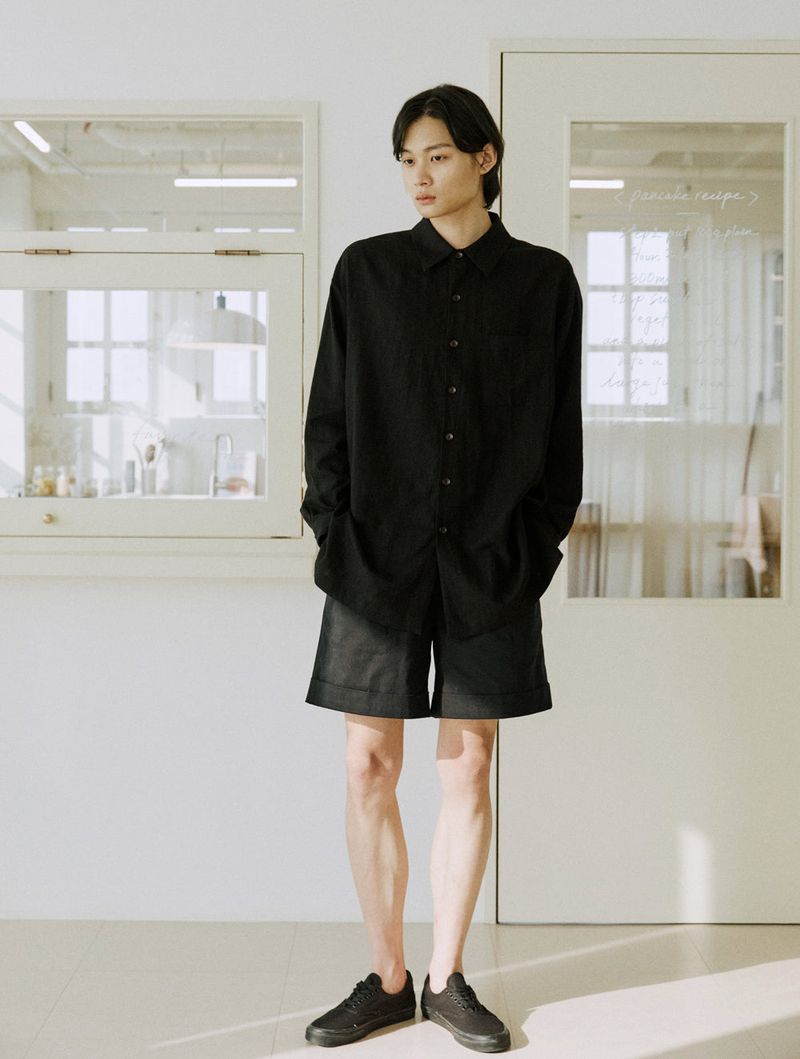 unisex cuff half pants black