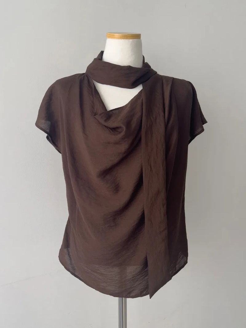 [Short Sleeve Version] Meringue Drape Tie Blouse