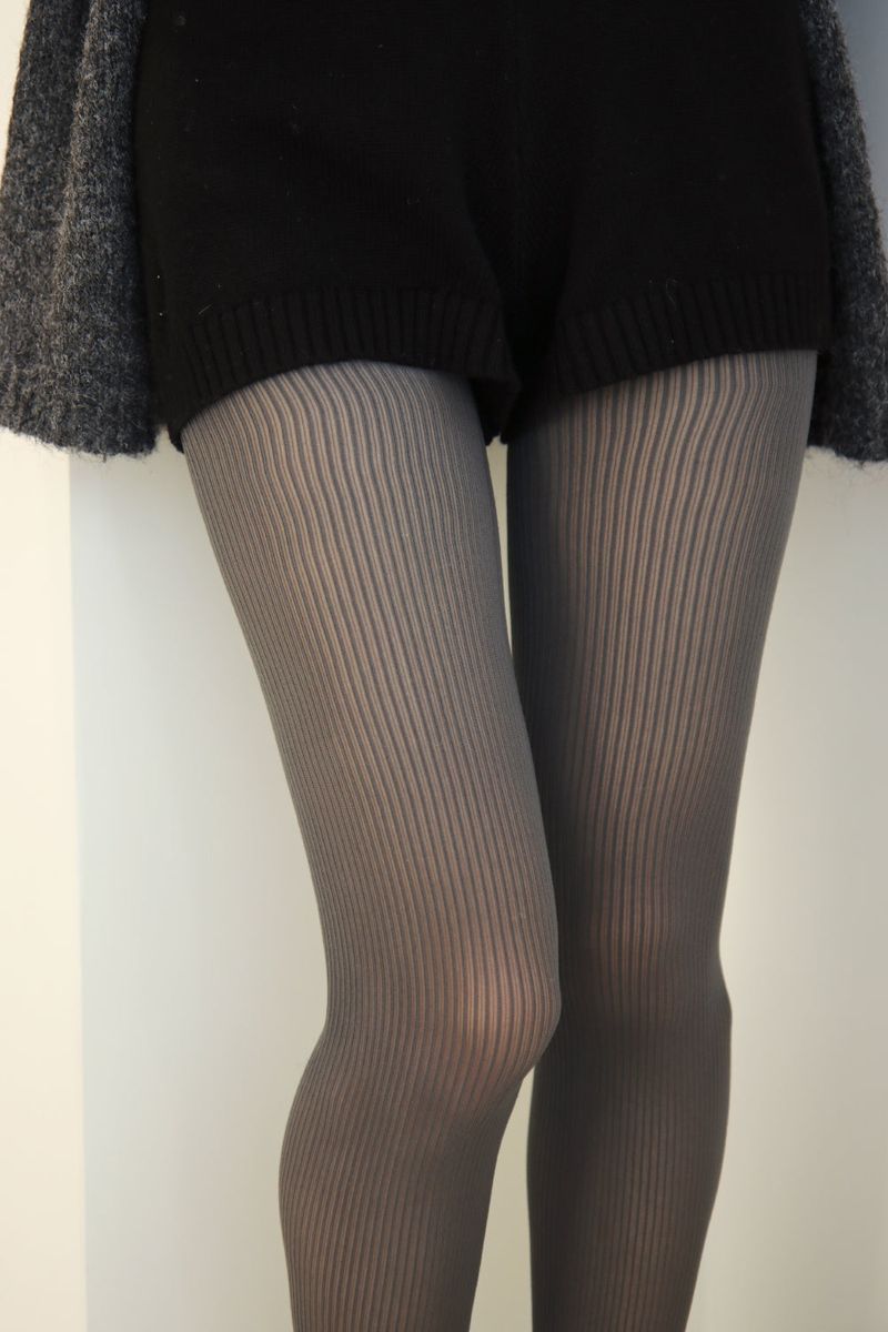 pinstripe sheer tights (gray)