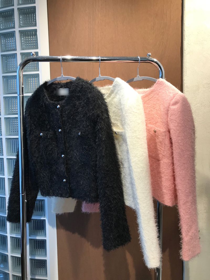 Furry round jacket
