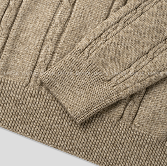 All-Day Cable Pattern Two-Button Collar Knit