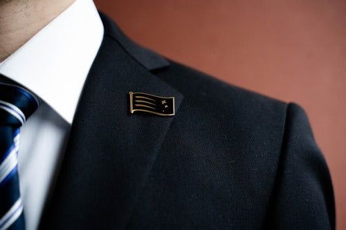 PIN Revolutionary Flag 