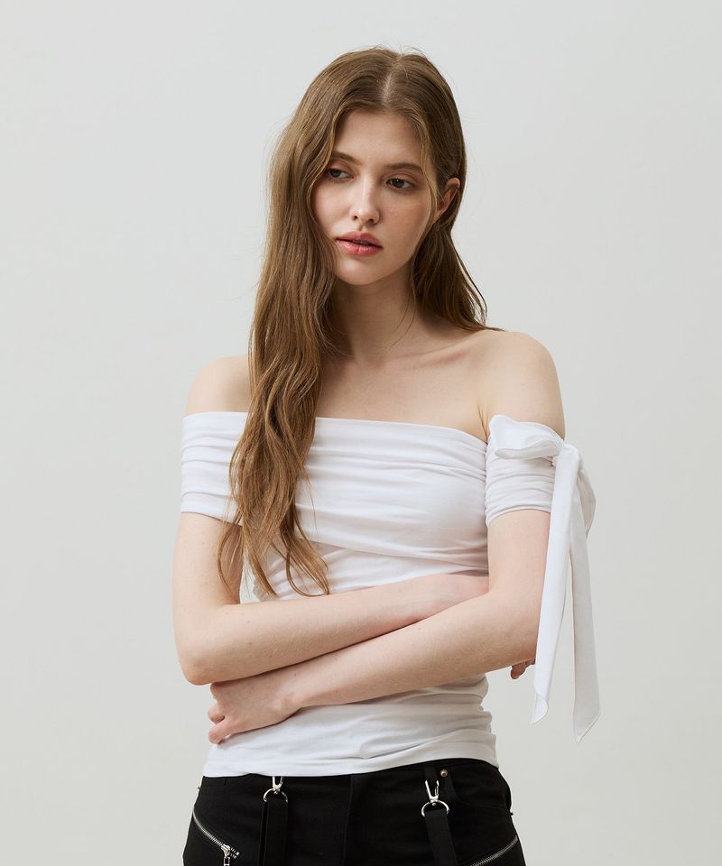 RIA ONE-SHOULDER SHIRRING TOP / WHITE