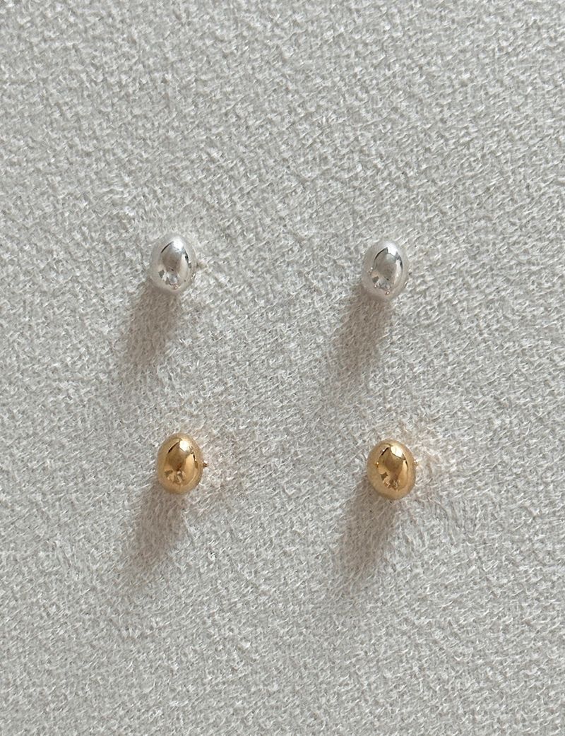 ANDEZVOUS(アンデビュー)の「NATURAL BEAN EARRINGS(Accessories)」