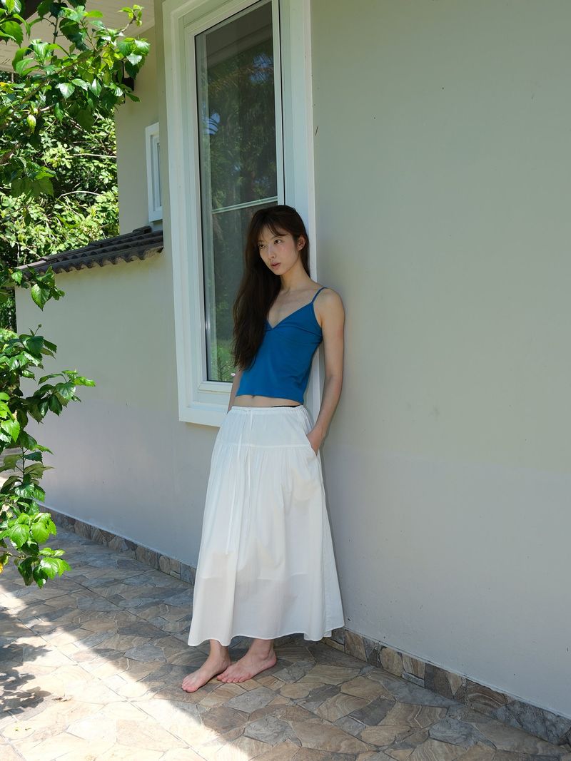 Deep V-neck Sleeveless (Blue)