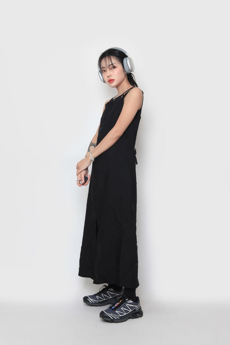 long slit sleeveless dress