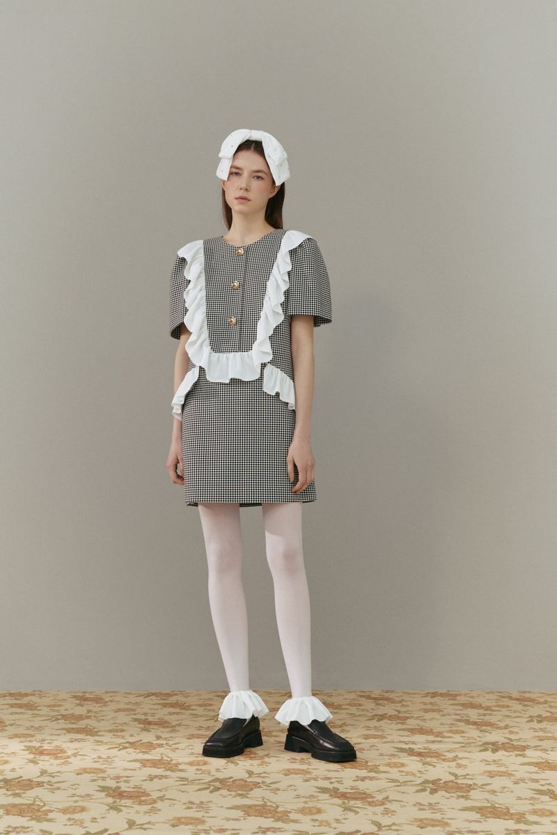 ROMANCHIC(ロマンシック)の「Gold button dress(Dresses)」