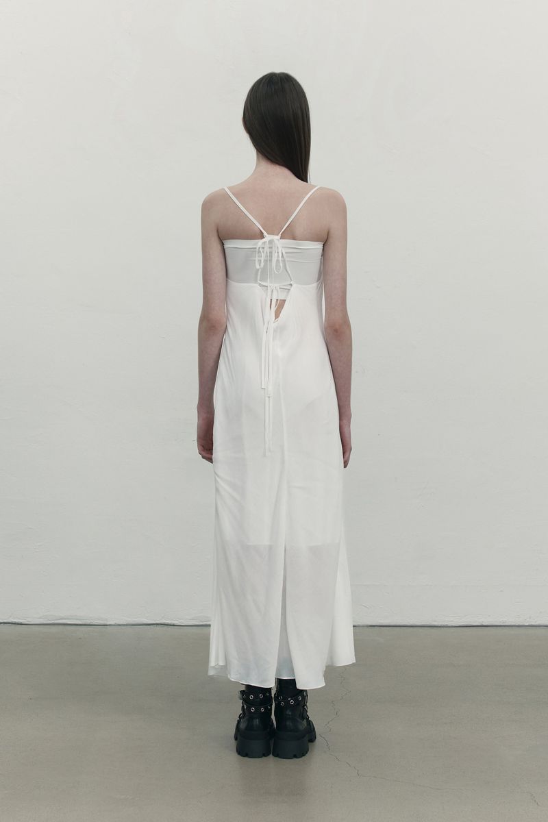 BACK POINT MAXI SLEEVELESS DRESS [IVORY]